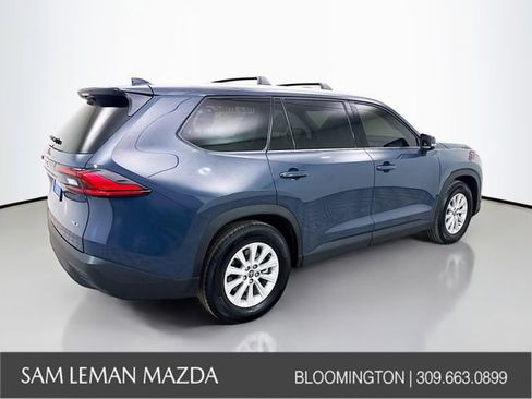 Used 2024 Toyota Grand Highlander XLE image 7