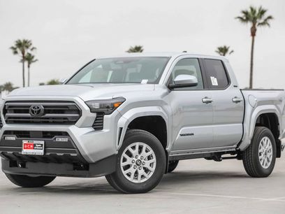 New 2025 Toyota Tacoma SR5