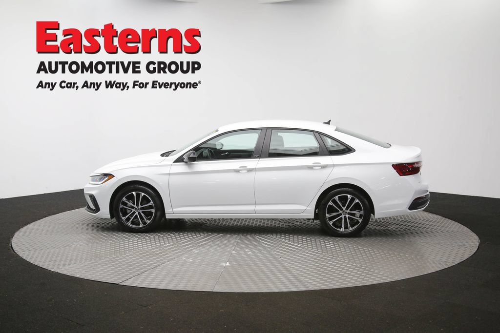 Used 2025 Volkswagen Jetta Sport FWD image 60