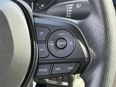 Certified 2025 Toyota Corolla LE image 15