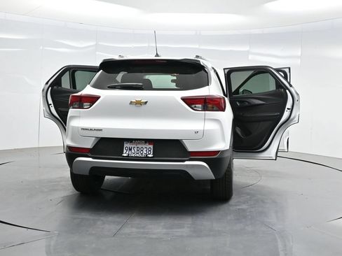Used 2023 Chevrolet TrailBlazer LT FWD image 39