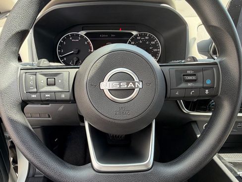 Certified 2023 Nissan Rogue SV FWD image 22