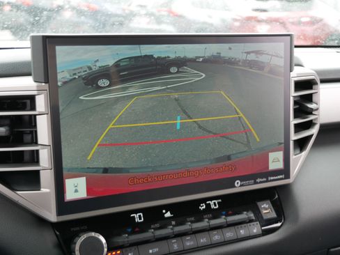 Used 2024 Toyota Tundra Limited w/ Power Package AWD/4WD image 31