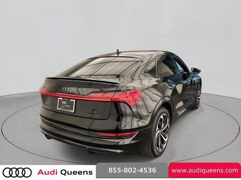 Certified 2023 Audi e-tron Premium Plus w/ Premium Plus Package AWD/4WD image 4