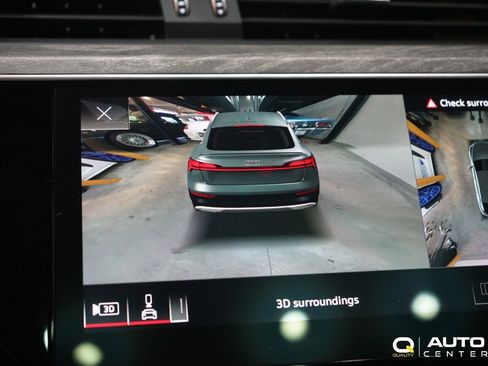 Used 2022 Audi e-tron Premium Plus w/ Premium Plus Package image 28