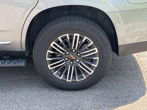 Certified 2025 GMC Yukon Elevation AWD/4WD image 13