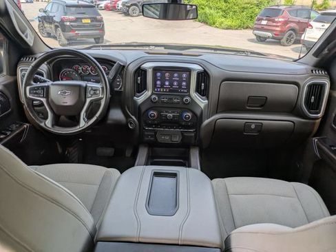 Used 2019 Chevrolet Silverado 1500 LT Trail Boss AWD/4WD image 19
