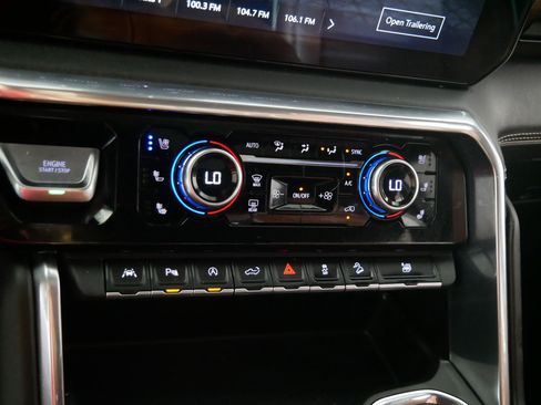 Used 2023 GMC Sierra 1500 Denali Ultimate AWD/4WD image 23