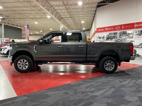 Used 2019 Ford F350 XLT w/ XLT Premium Package image 6