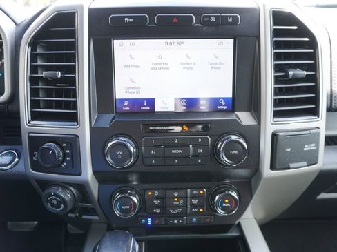 Used 2020 Ford F150 Lariat image 6