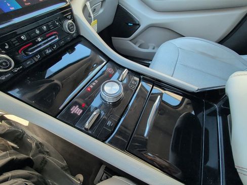 Certified 2022 Jeep Grand Cherokee L Overland AWD/4WD image 25