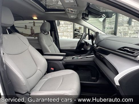 Used 2025 Toyota Sienna XLE w/ XLE Plus Package AWD/4WD image 20