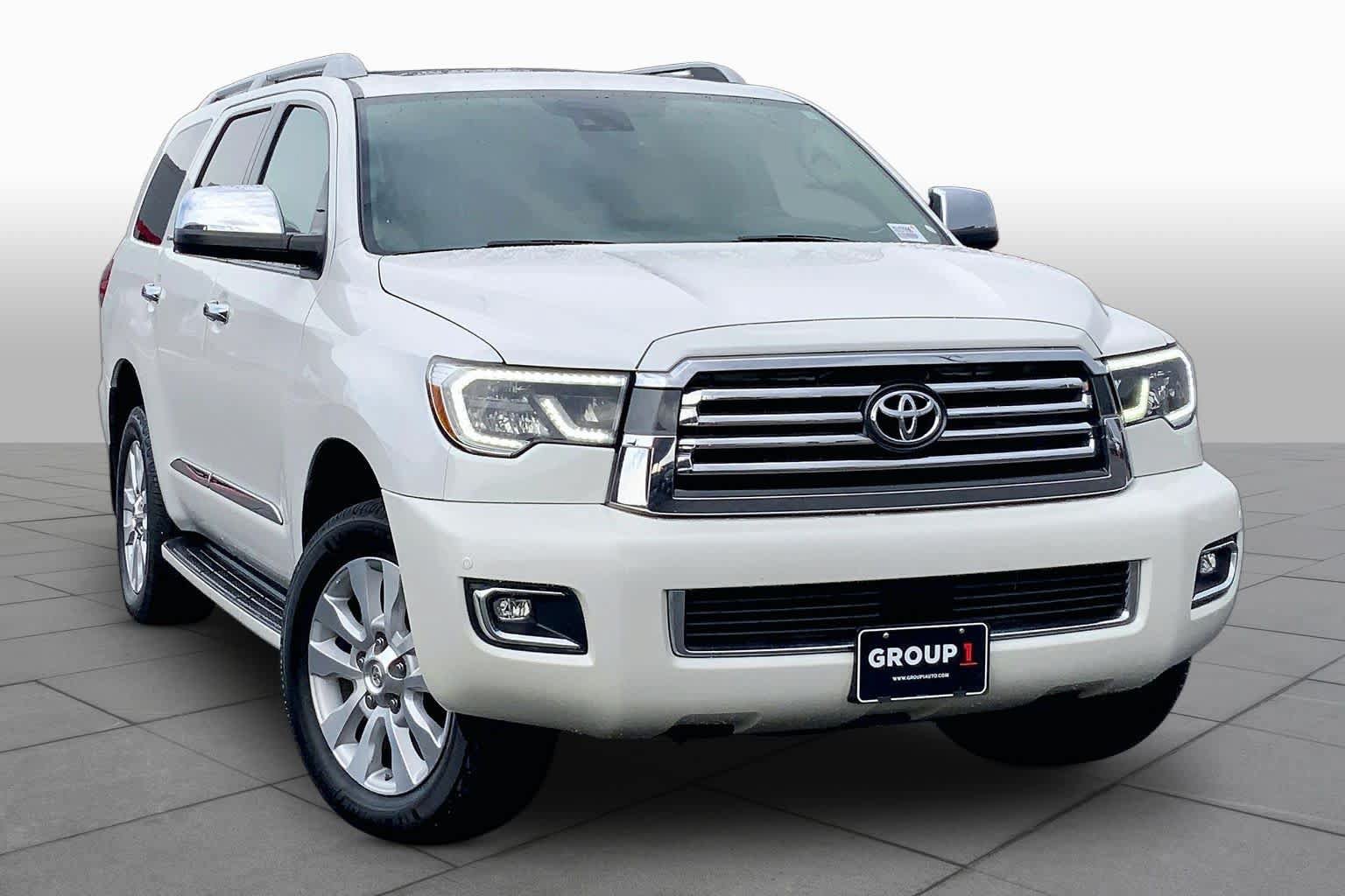 Used 2018 Toyota Sequoia Platinum AWD/4WD image 3