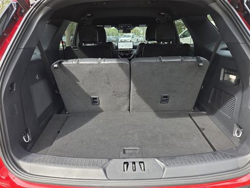 Used 2025 Ford Explorer ST-Line w/ Premium Package image 33