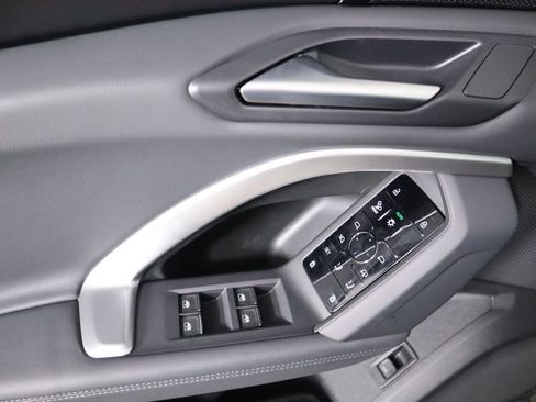 Used 2025 Audi Q5 2.0T Premium Plus w/ Premium Plus image 26