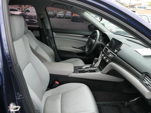 Used 2018 Honda Accord LX image 26