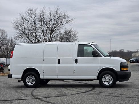 Used 2020 Chevrolet Express 2500 Regular Van 3D w/ Driver Convenience Package image 30