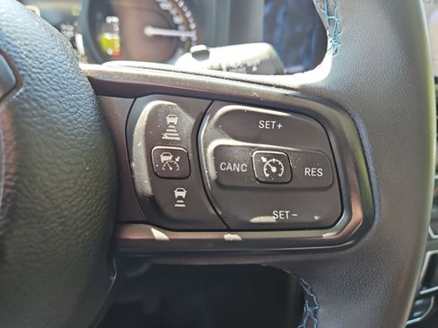 Used 2024 Jeep Wrangler Unlimited Rubicon 4xe AWD/4WD image 26