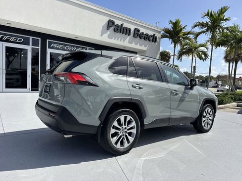 Used 2021 Toyota RAV4 XLE Premium AWD/4WD image 24