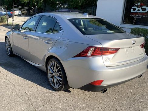 Used 2014 Lexus IS 250 w/ Premium Package RWD image 6