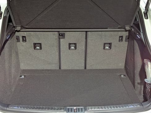 New 2026 Porsche Macan S image 24