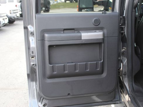 Used 2013 Ford F350 Lariat w/ Lariat Interior Pkg image 19