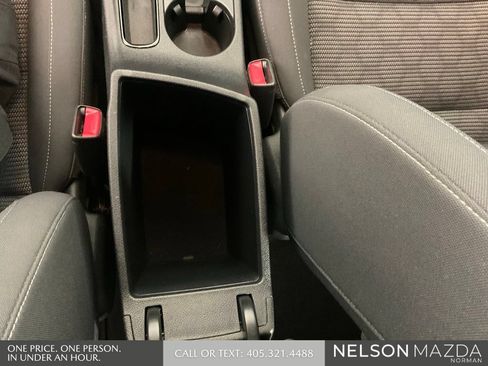 Used 2017 Kia Niro FE FWD image 39