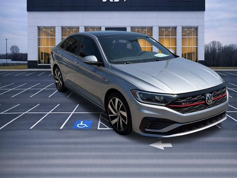 Used 2020 Volkswagen Jetta GLI Autobahn FWD image 3