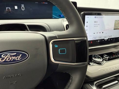 New 2026 Ford Expedition Active AWD/4WD image 28
