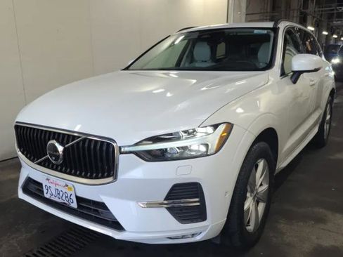 Used 2022 Volvo XC60 B5 Momentum AWD/4WD image 1