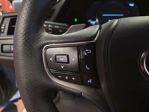 Certified 2025 Lexus ES 350 F Sport image 26