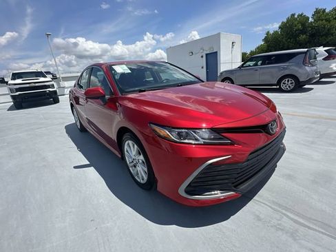 Used 2024 Toyota Camry LE image 40