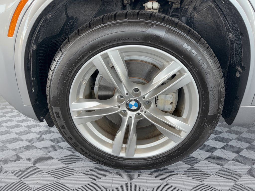 Used 2016 BMW X5 xDrive40e AWD/4WD image 10