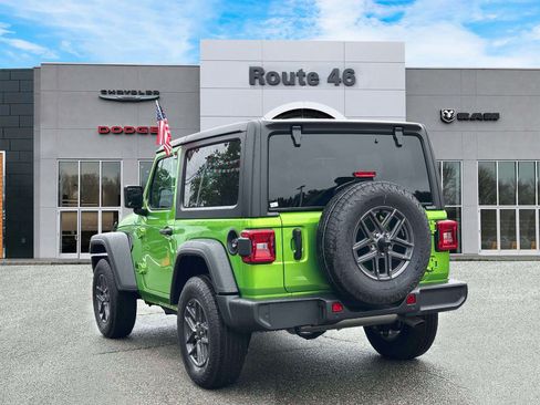 Used 2025 Jeep Wrangler Sport AWD/4WD image 4