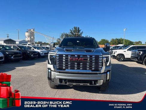 New 2026 GMC Sierra 2500 Denali w/ Denali Reserve Package image 3