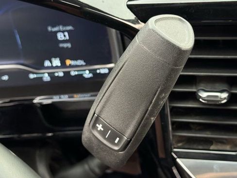 Used 2025 Chevrolet Silverado 1500 LT image 21