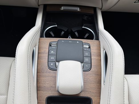 Certified 2024 Mercedes-Benz GLE 350 4MATIC image 26