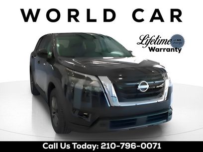 Used 2025 Nissan Pathfinder S