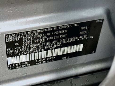 Used 2025 Toyota RAV4 XLE image 12