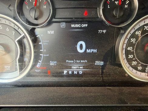 Used 2019 RAM 1500 Classic SLT w/ Luxury Group AWD/4WD image 12