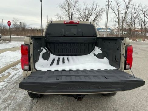 Used 2024 Chevrolet Colorado ZR2 w/ Technology Package image 14