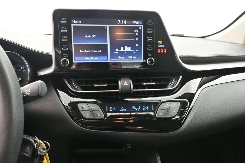 Used 2021 Toyota C-HR LE FWD image 12