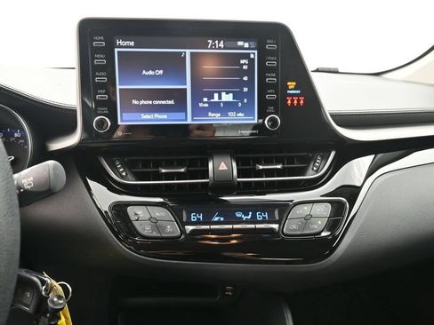 Used 2021 Toyota C-HR LE FWD image 12