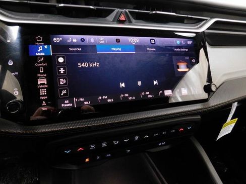 New 2026 Jeep Cherokee Limited image 26