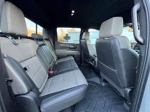 Used 2024 Chevrolet Silverado 1500 ZR2 w/ Technology Package image 16