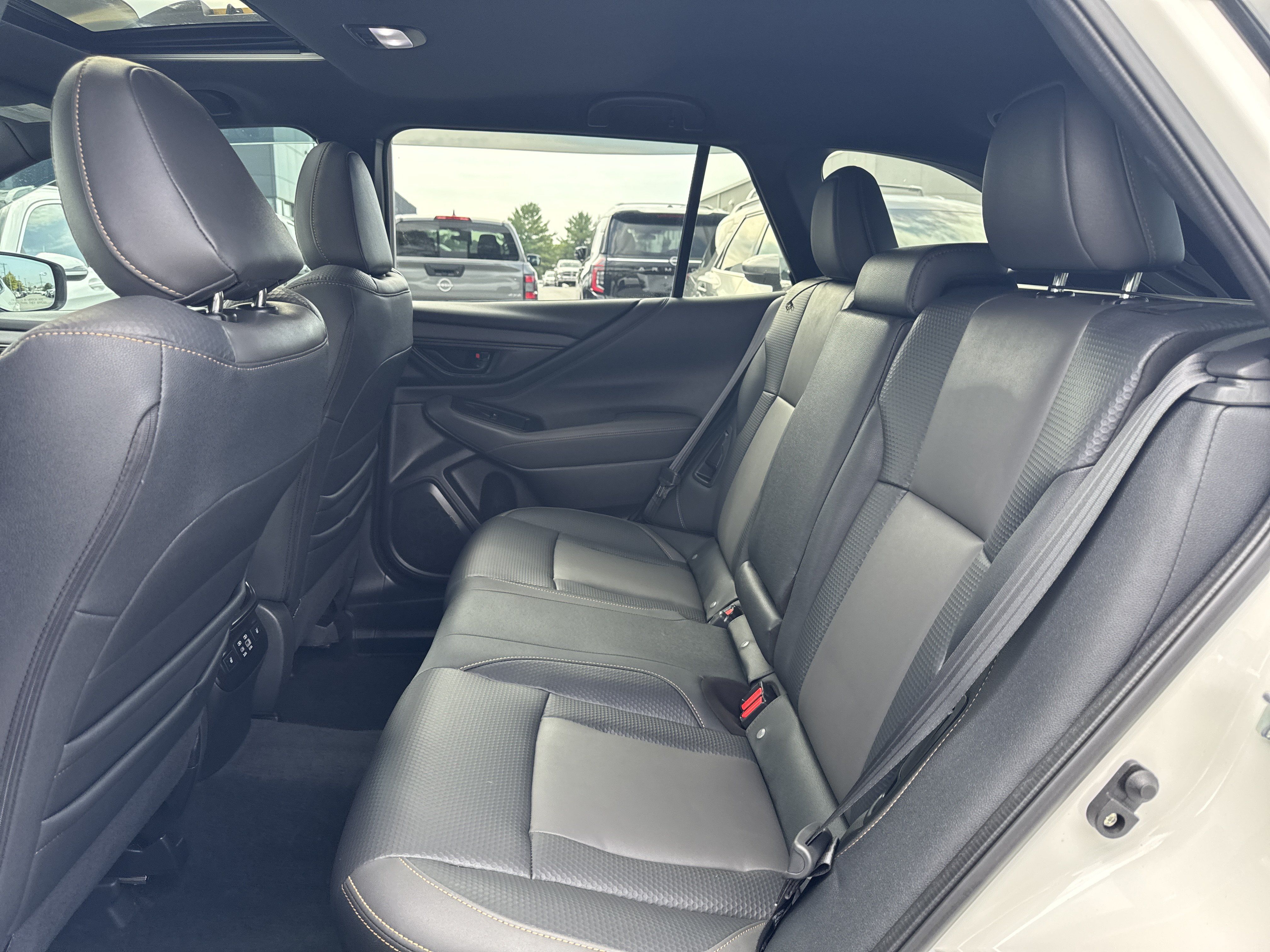 Used 2025 Subaru Outback Wilderness AWD/4WD image 24