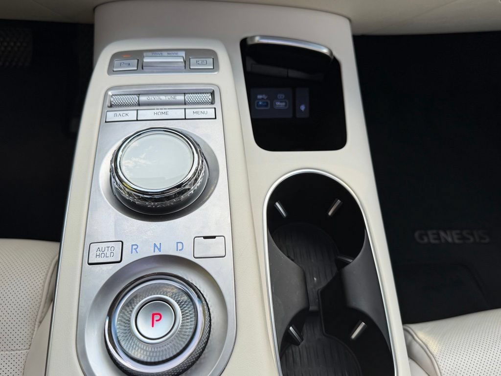 Used 2025 Genesis Electrified GV70 w/ Prestige Package AWD/4WD image 17