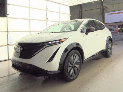 Used 2024 Nissan Ariya FWD image 2
