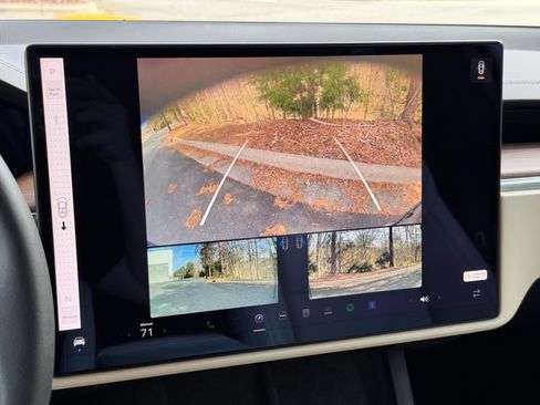 Used 2023 Tesla Model X image 34