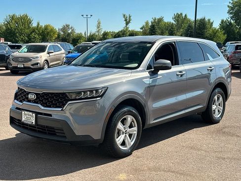 Used 2021 Kia Sorento LX AWD/4WD image 4